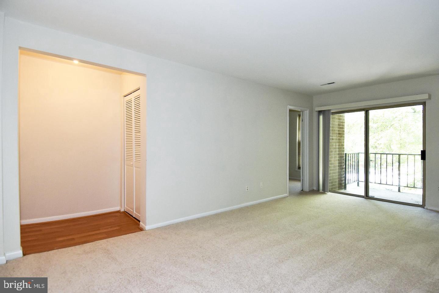 WOODBURN VILLAGE - Residential Lease