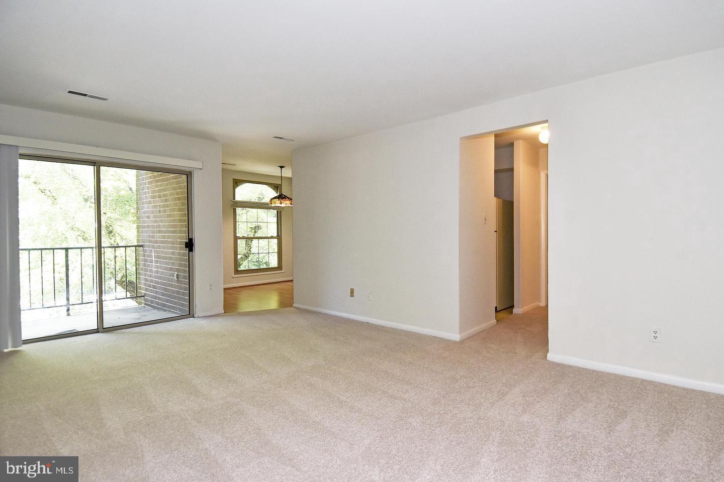 WOODBURN VILLAGE - Residential Lease