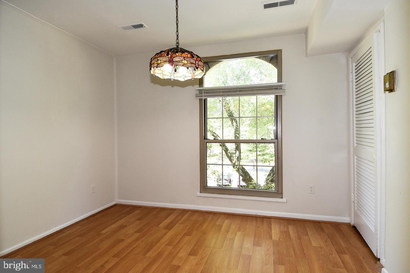 WOODBURN VILLAGE - Residential Lease