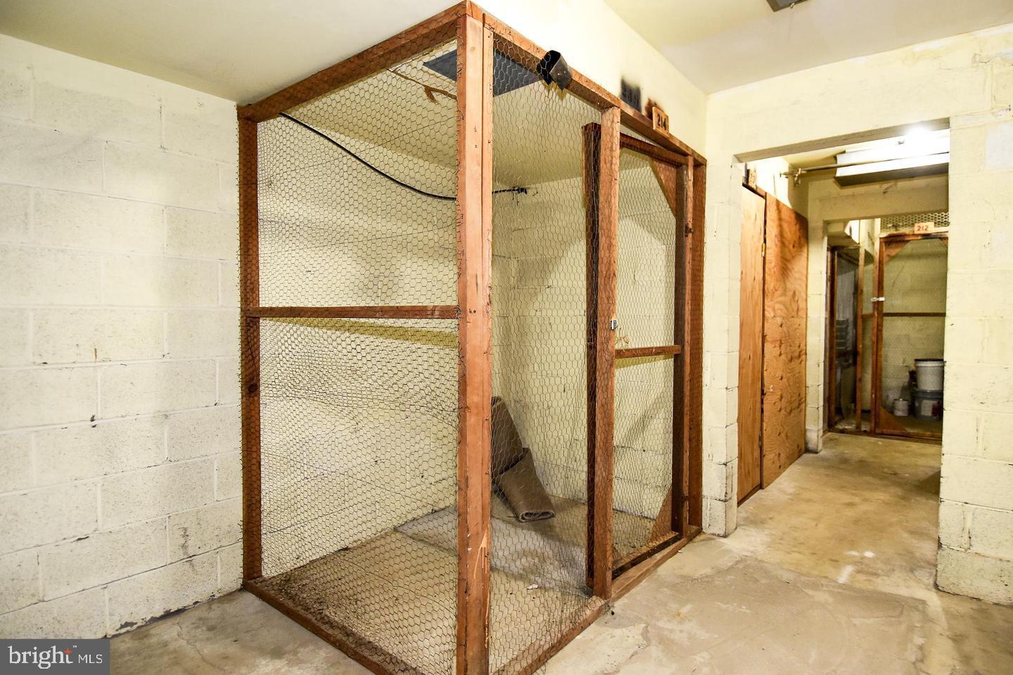 WOODBURN VILLAGE - Residential Lease