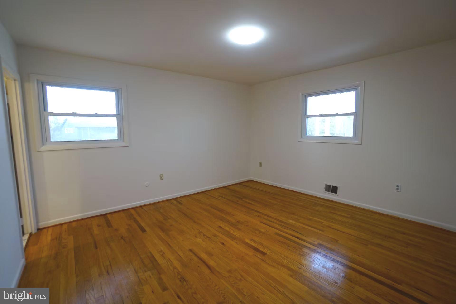 BEL PRE WOODS - Residential