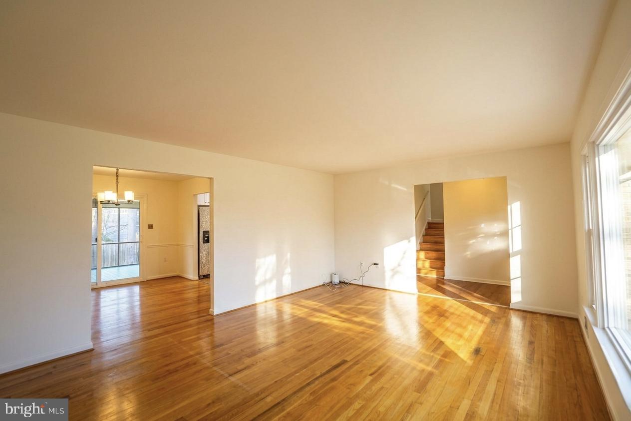 BEL PRE WOODS - Residential