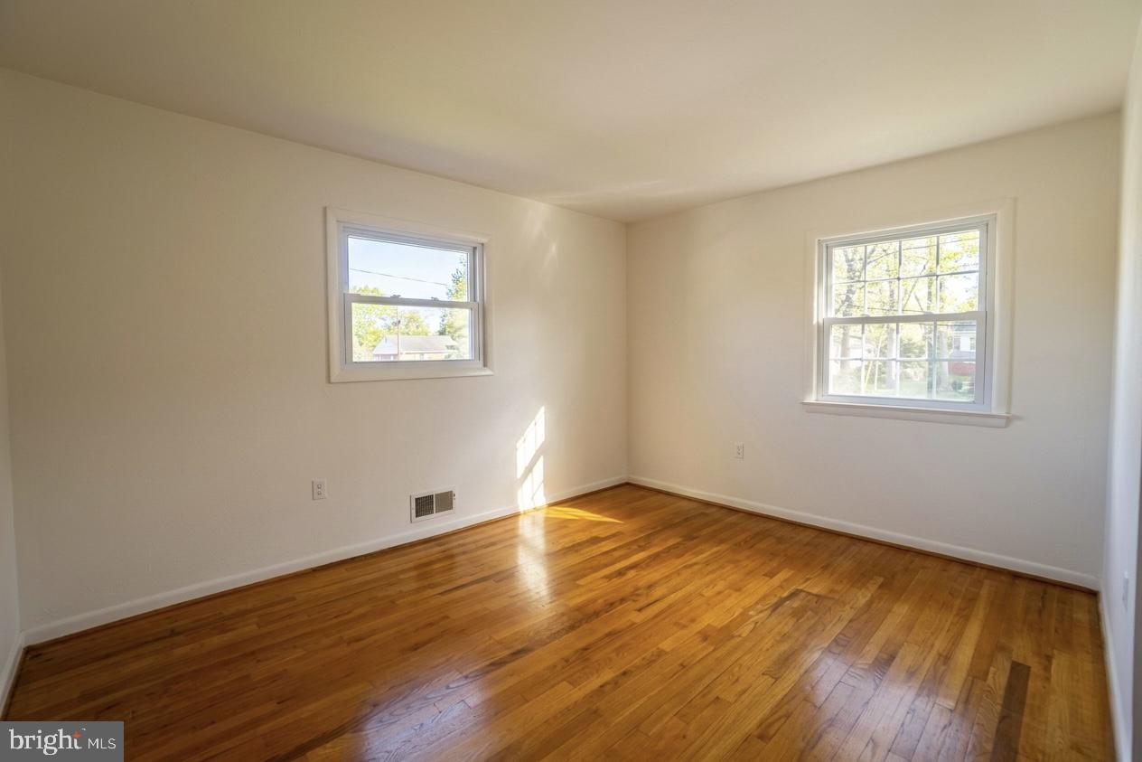 BEL PRE WOODS - Residential