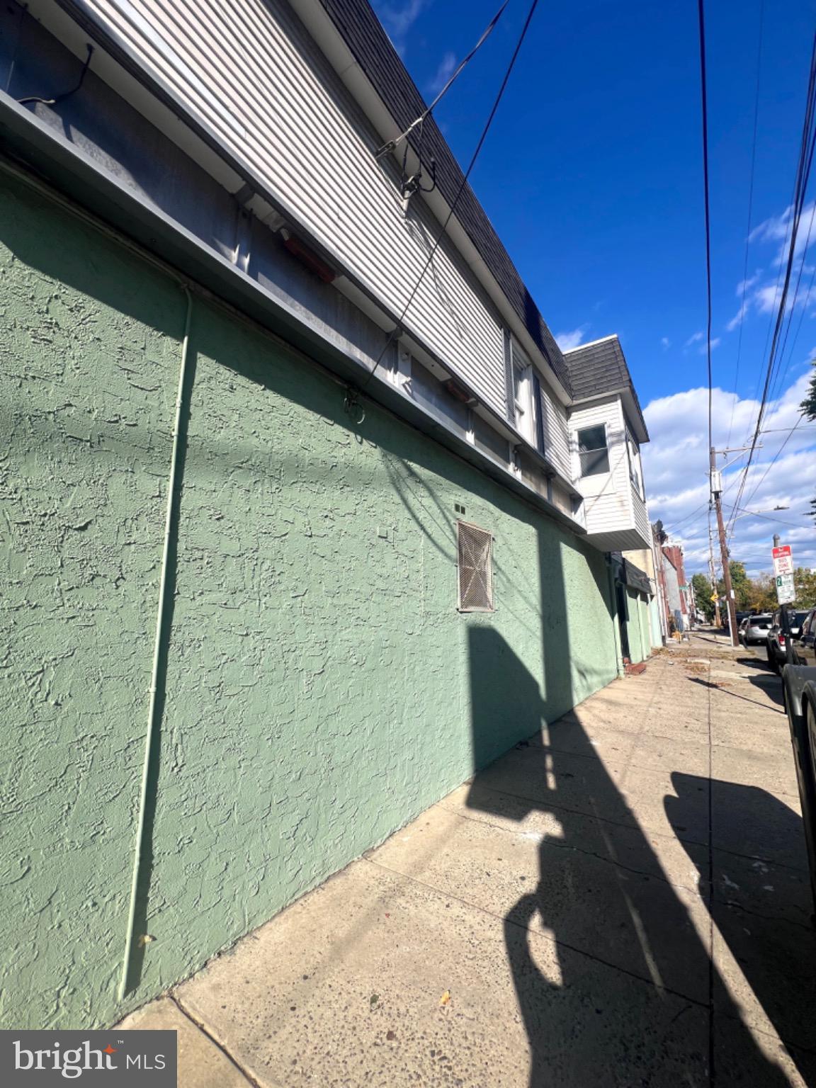 FISHTOWN - Commercial Sale