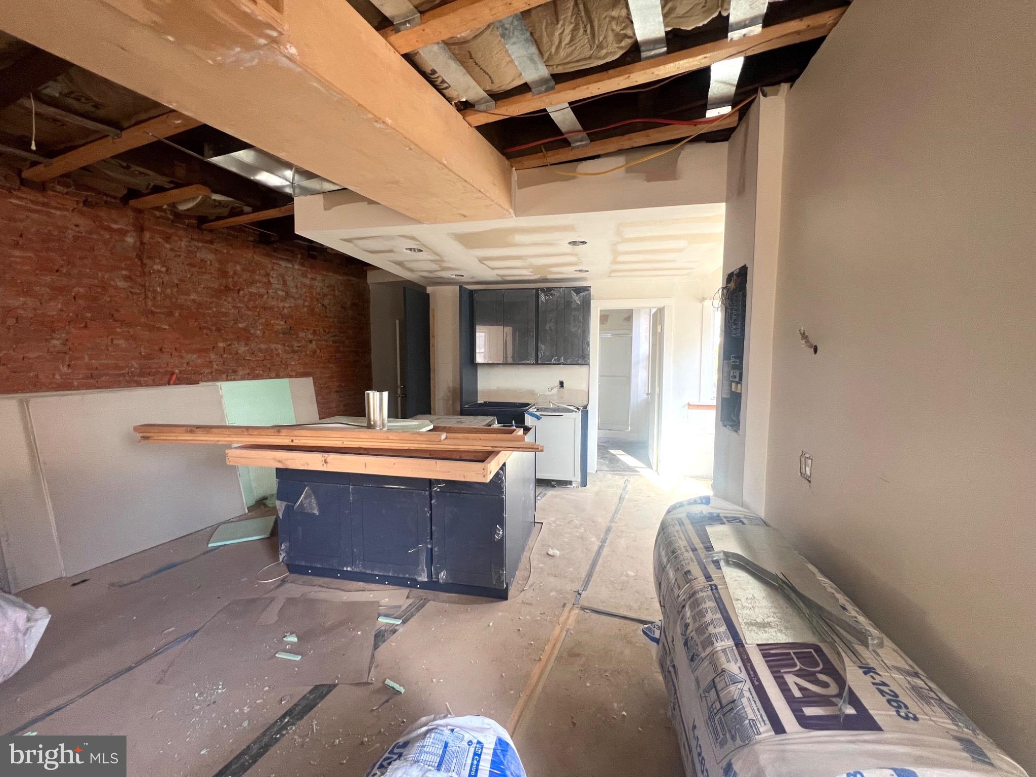 FISHTOWN - Commercial Sale