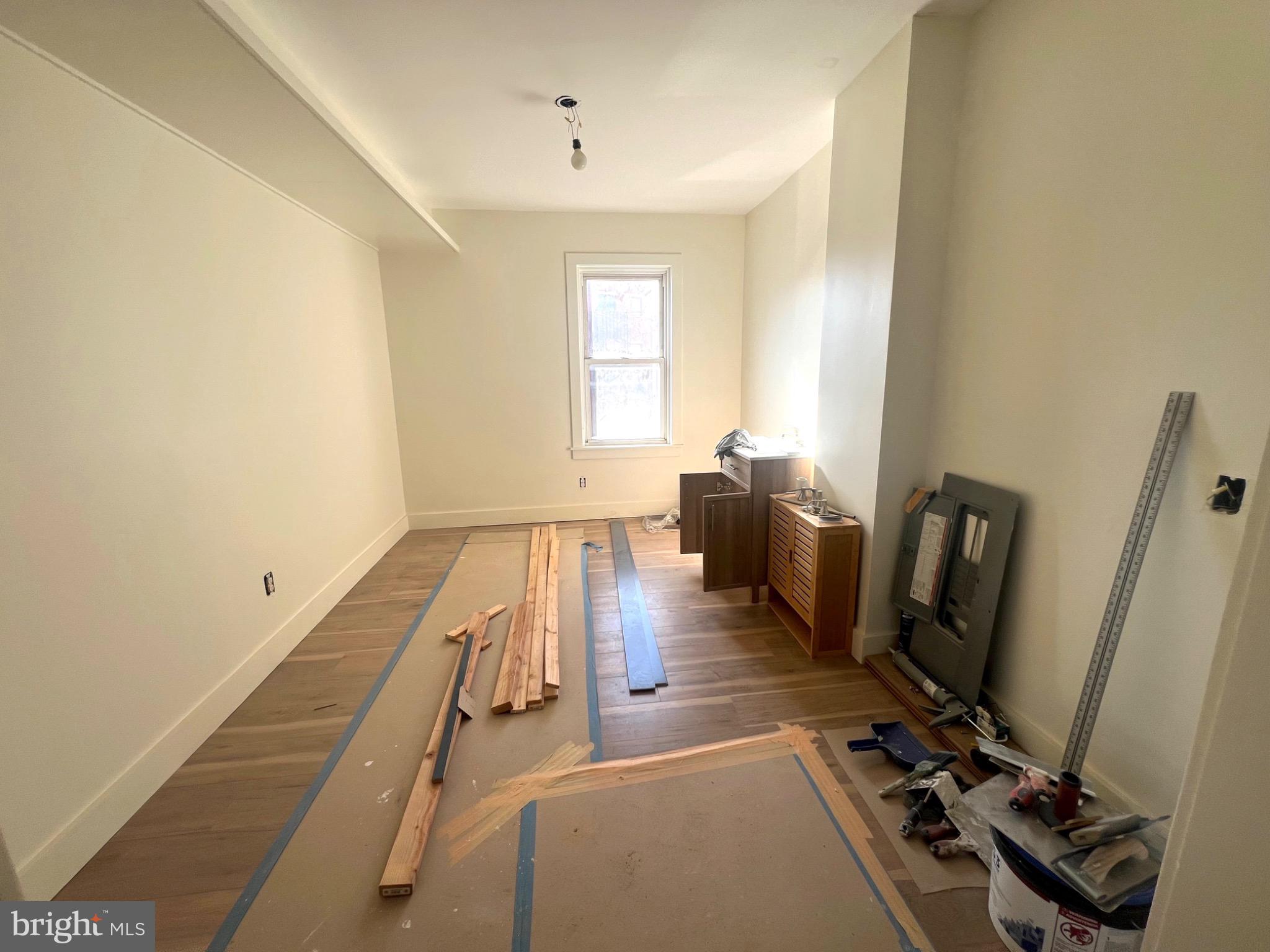 FISHTOWN - Commercial Sale