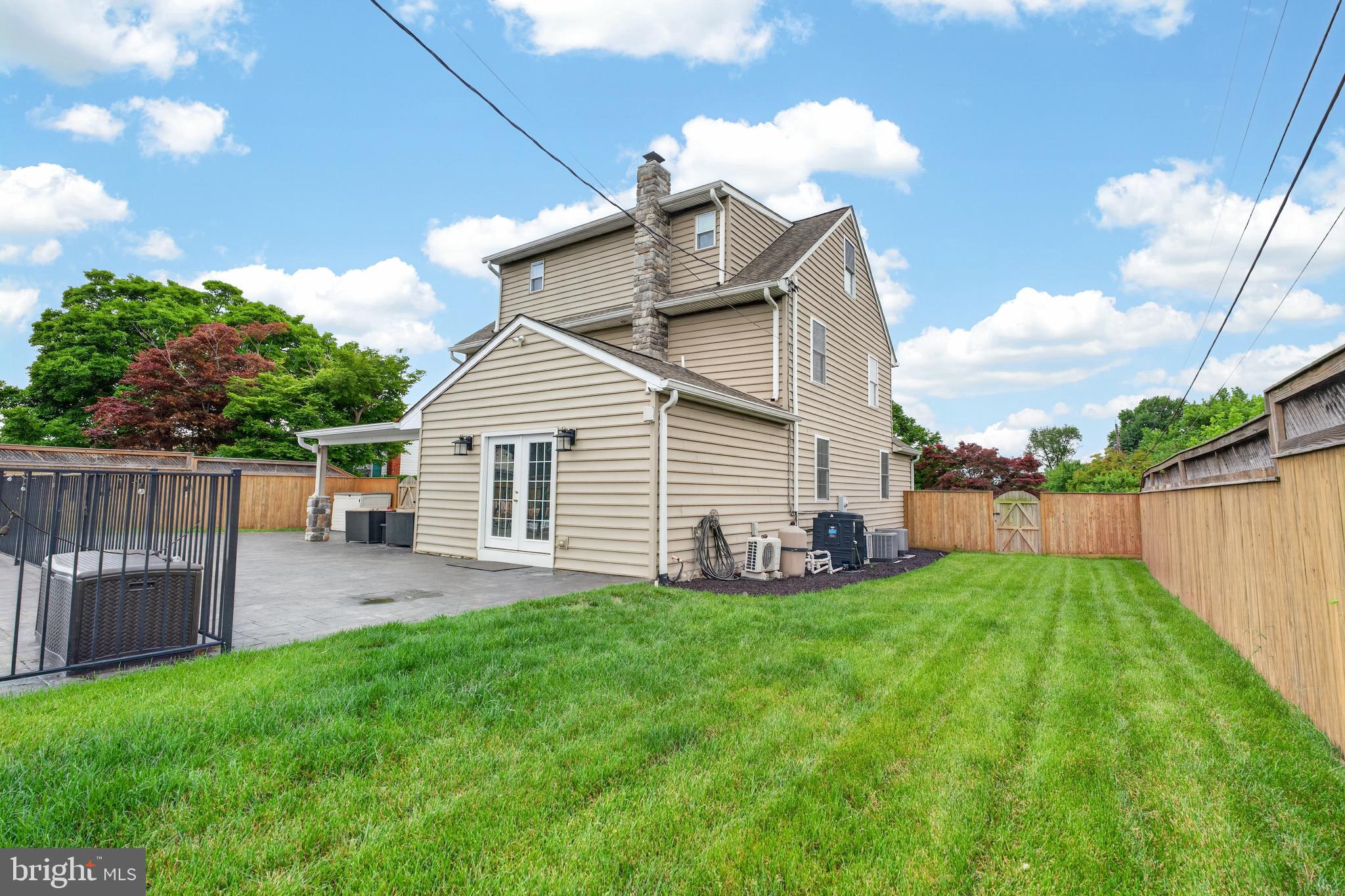 ARUNDEL HILLS - Residential