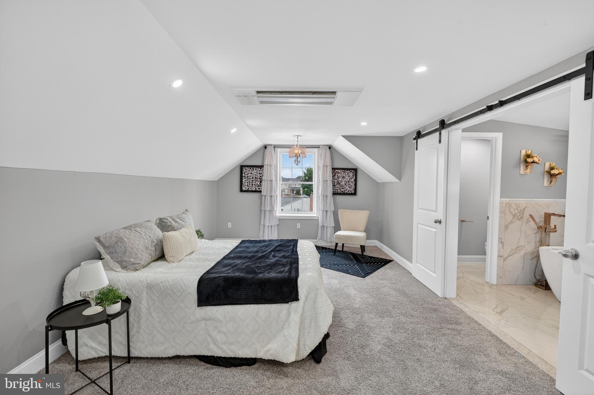 ARUNDEL HILLS - Residential