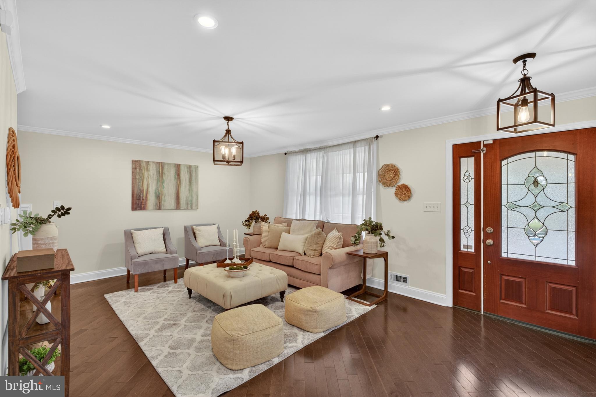 ARUNDEL HILLS - Residential
