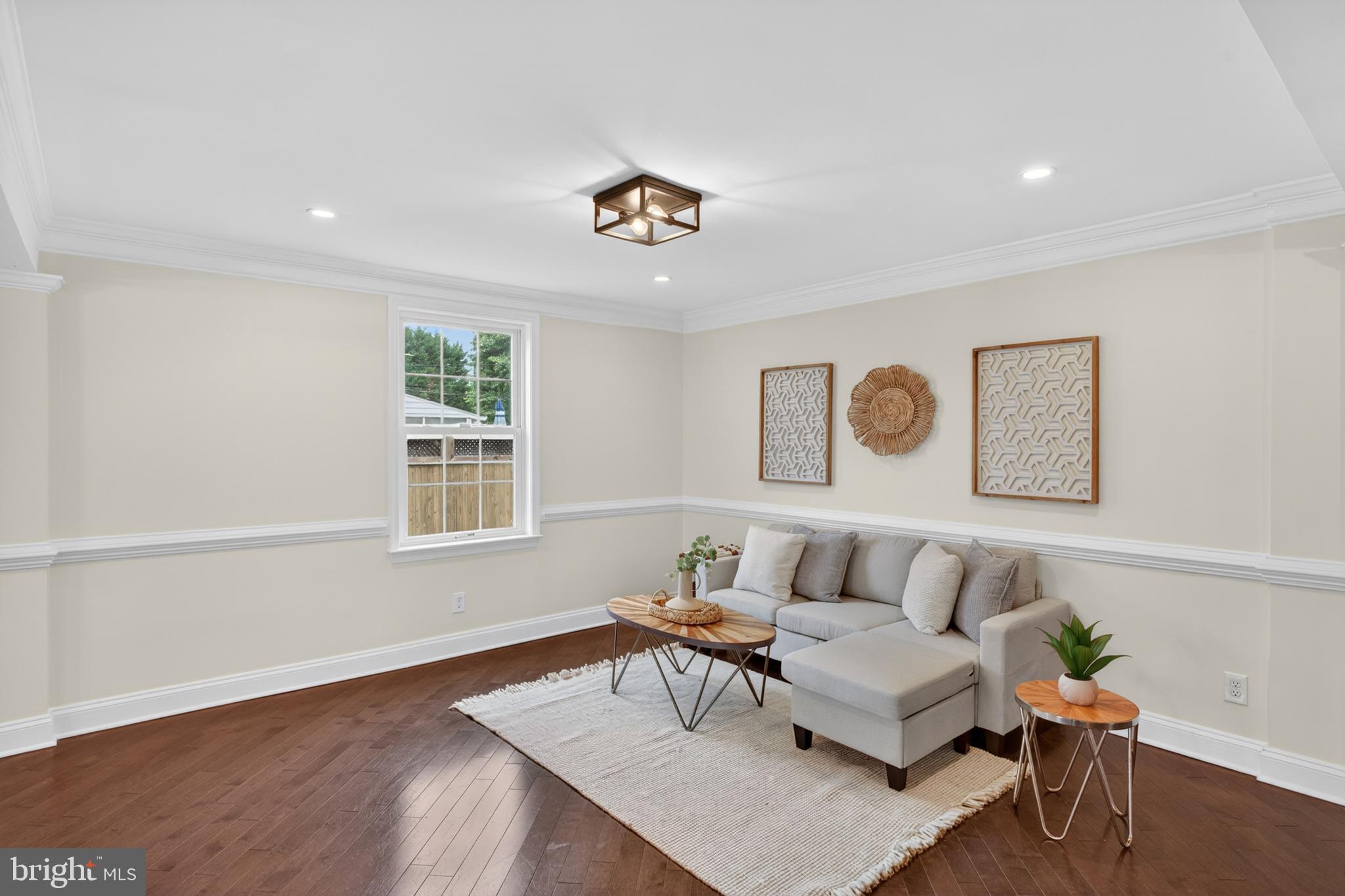 ARUNDEL HILLS - Residential