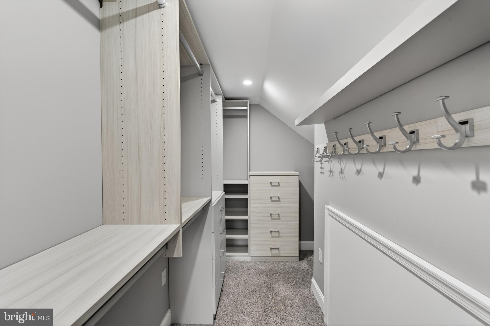 ARUNDEL HILLS - Residential