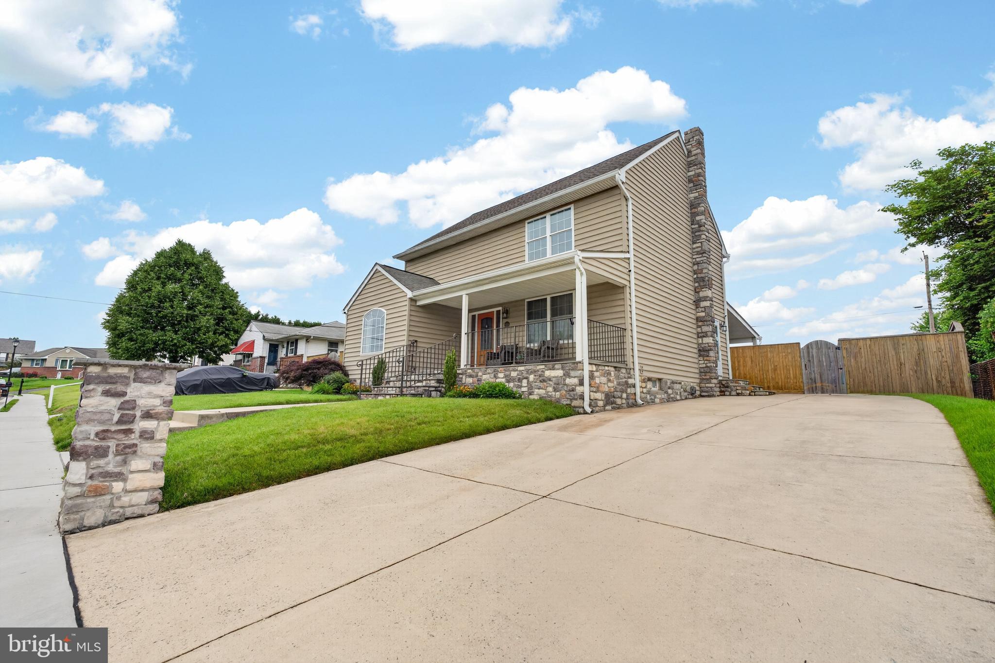 ARUNDEL HILLS - Residential