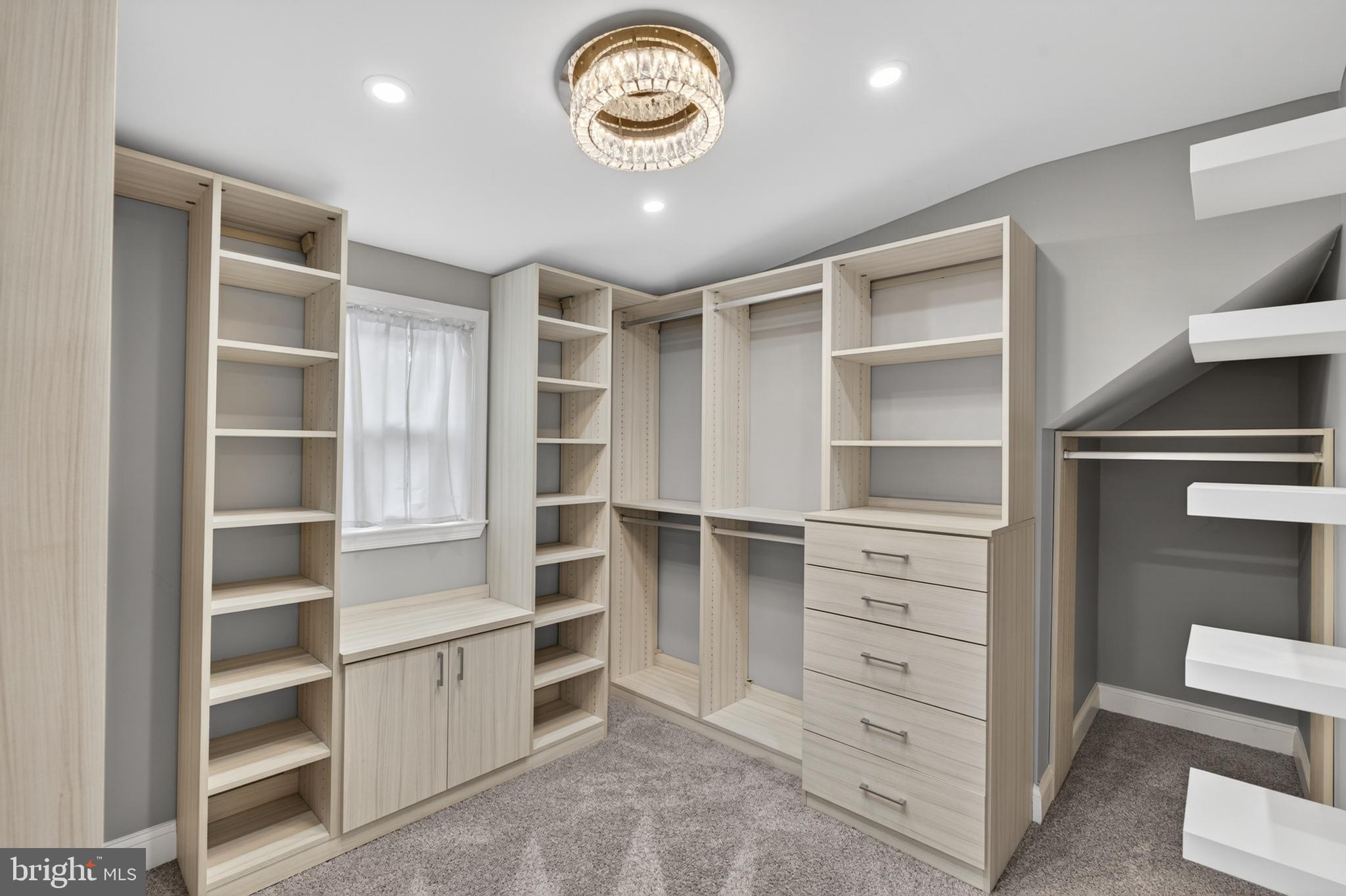 ARUNDEL HILLS - Residential