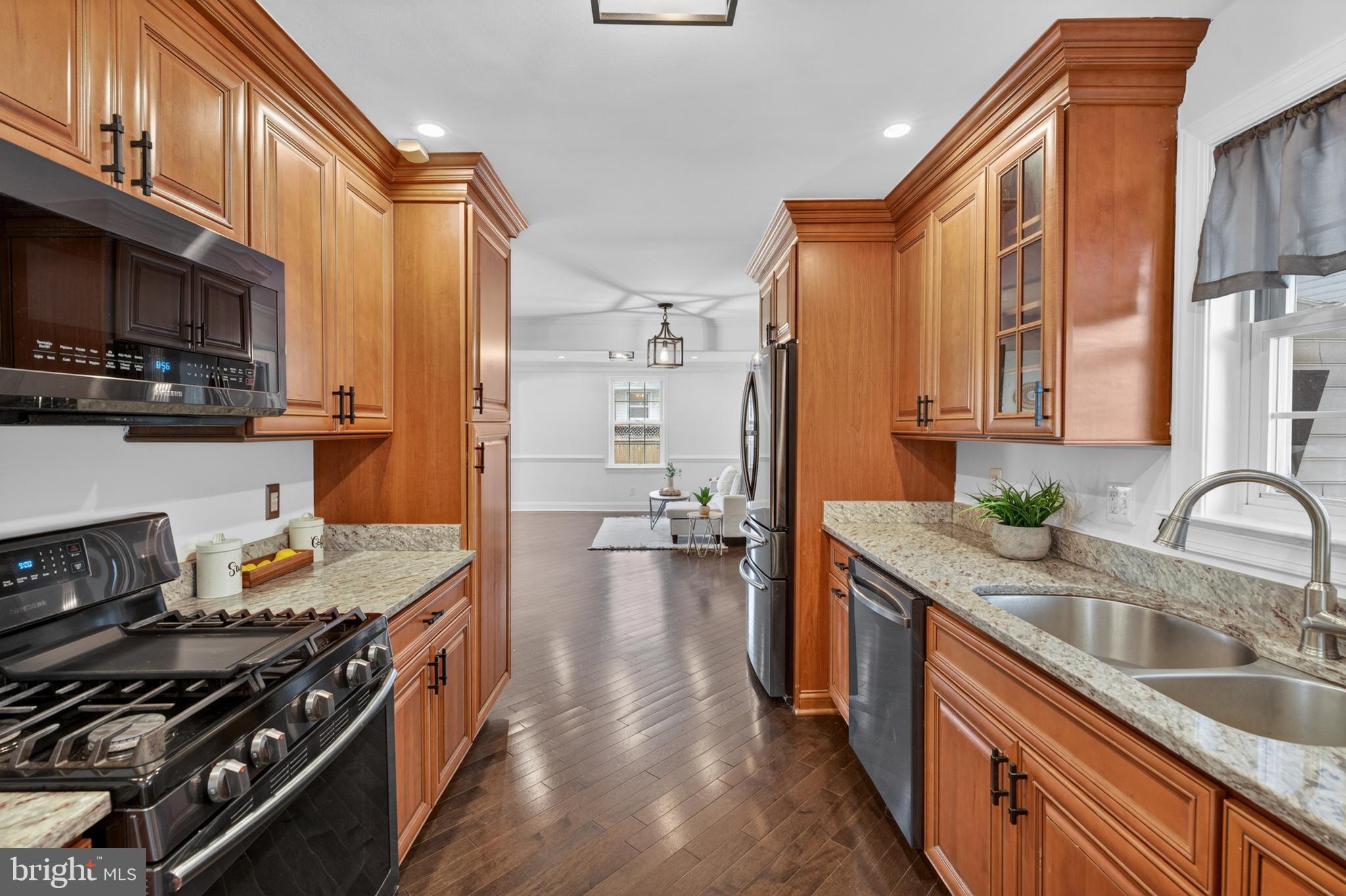 ARUNDEL HILLS - Residential
