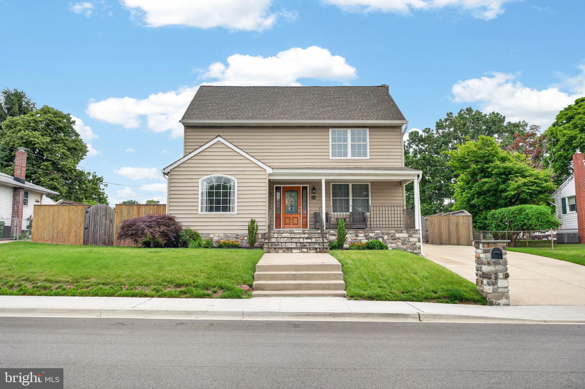 ARUNDEL HILLS - Residential