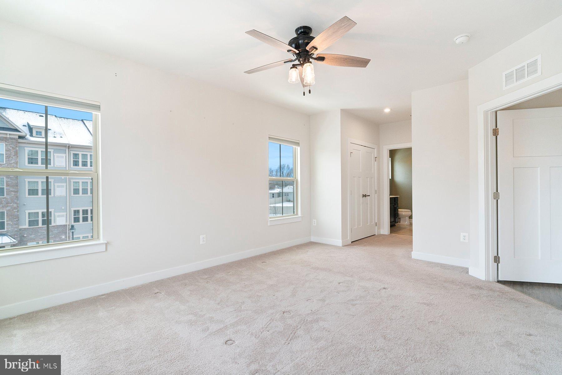 LINGANORE GARDEN CONDOMINIUMS - Residential