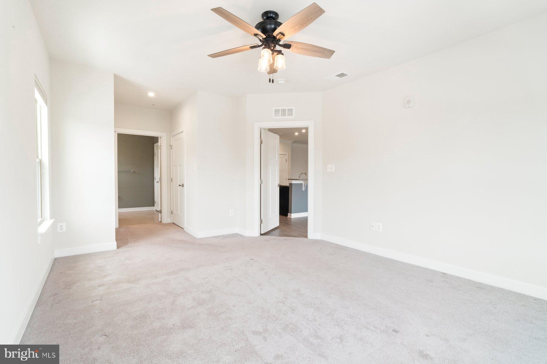 LINGANORE GARDEN CONDOMINIUMS - Residential