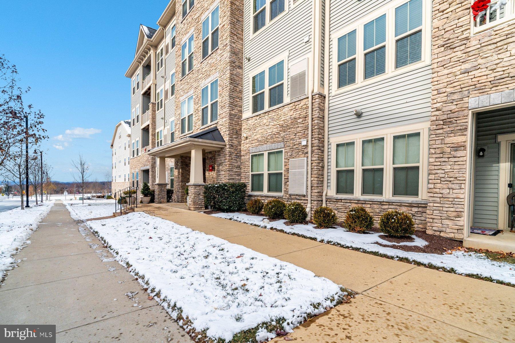 LINGANORE GARDEN CONDOMINIUMS - Residential