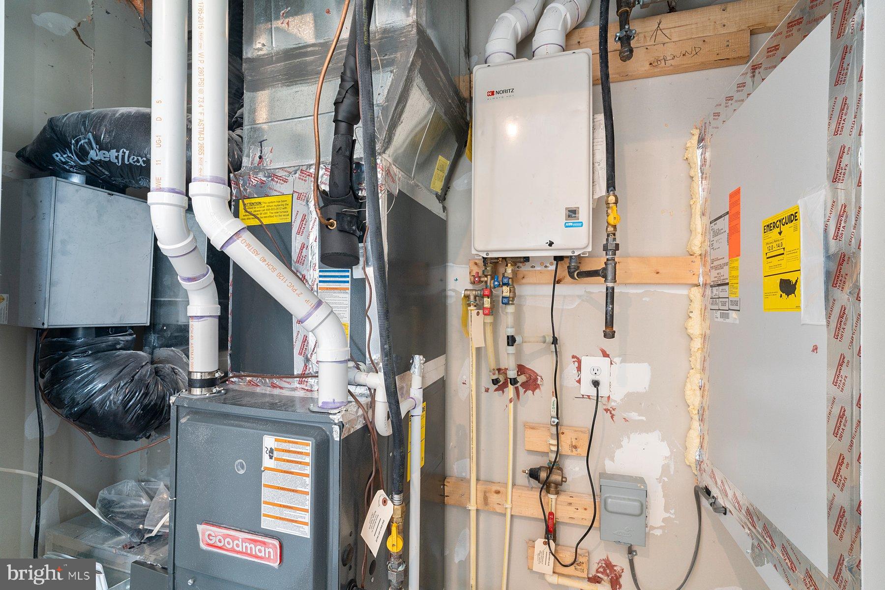 LINGANORE GARDEN CONDOMINIUMS - Residential