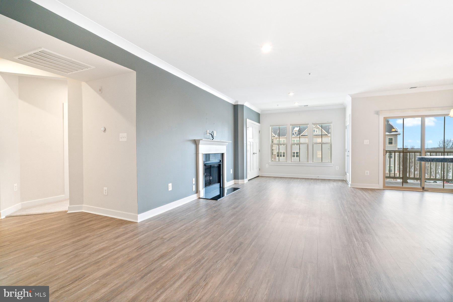 LINGANORE GARDEN CONDOMINIUMS - Residential