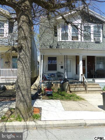 Well maintained rental unit. Great opportunity to increase your rental portfolio. 2314 1/2 Luce is also for sale by the same owner. They can be purchased together. Both homes have new vinyl windows. This home currently rents for $700/month.