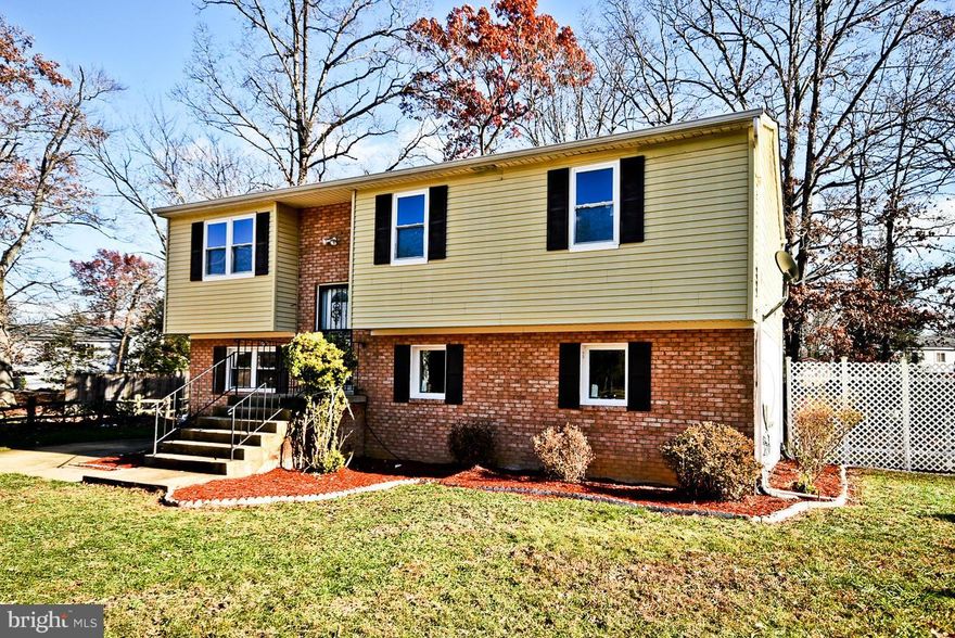 Beautiful, Renovated Split Foyer by Bennett Team Properties LLC. Home has 5 Bedrooms and 3 Full Baths, including a Full Bath in the Master Bedroom. Kitchen features Granite Countertops, New White Cabinets, Back Splash, and Stainless Steel Appliances. Fireplace in Lower Level, New Carpet, Paint, a Huge Fenced in Back Yard, and Much, Much More!