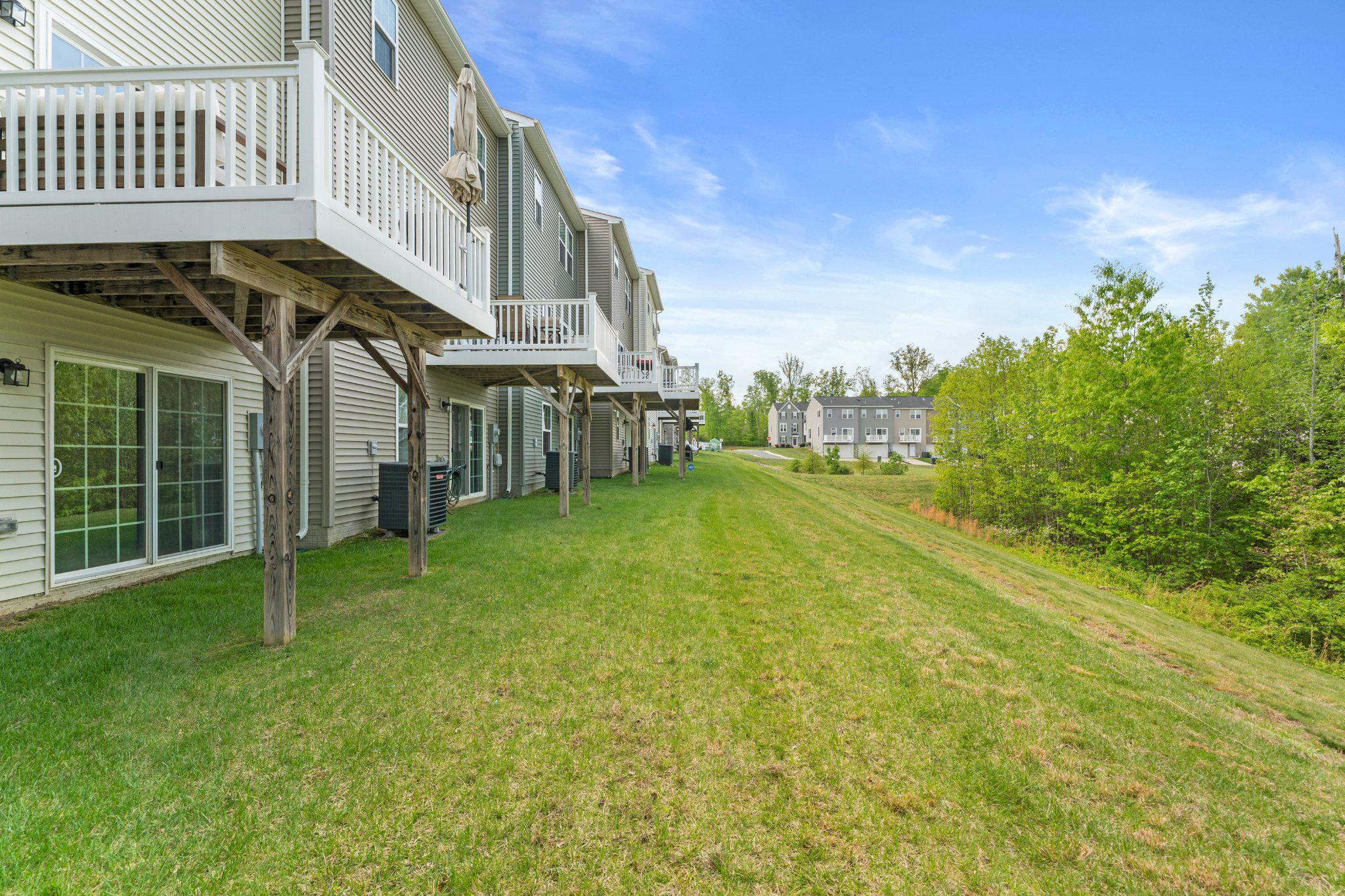 THE VILLAGE AT COURTHOUSE COMMONS - Residential