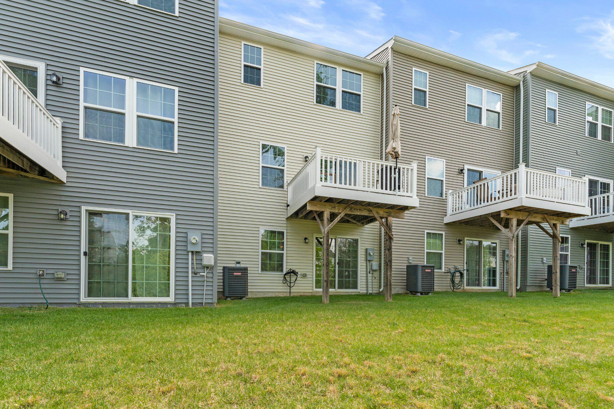 THE VILLAGE AT COURTHOUSE COMMONS - Residential