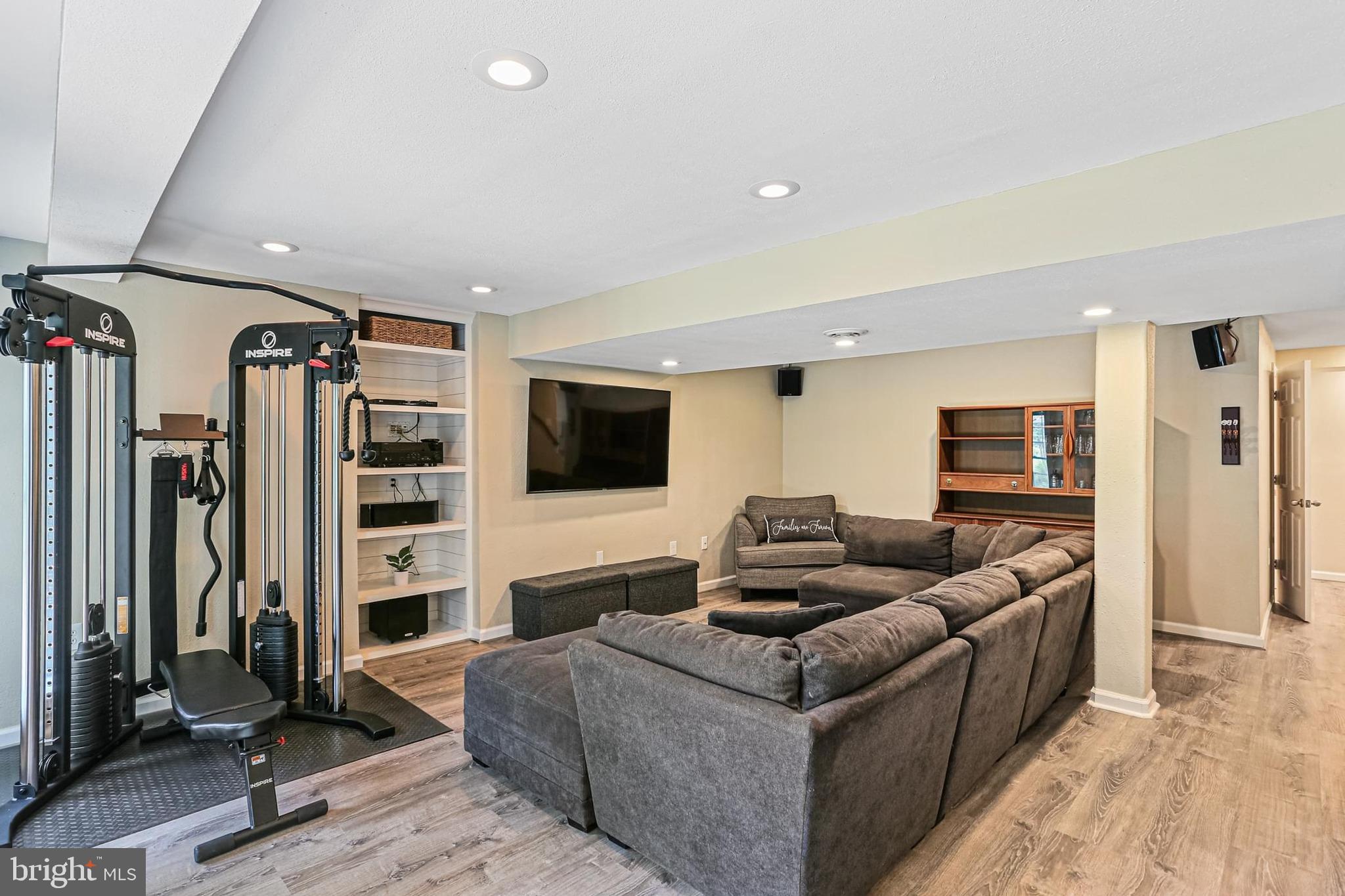 FAIRWINDS - Residential