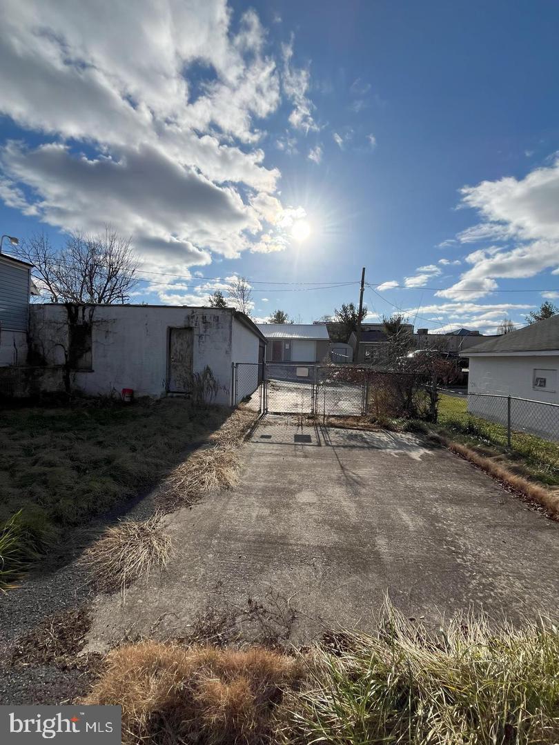 NONE AVAILABLE - Residential Lease