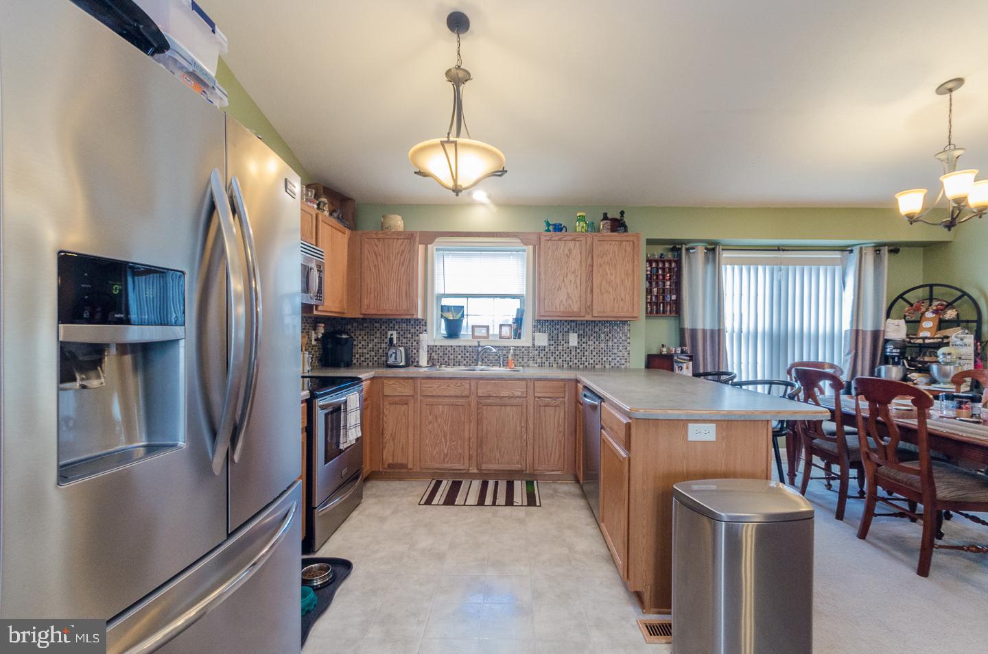 RIDGEFIELD - Residential