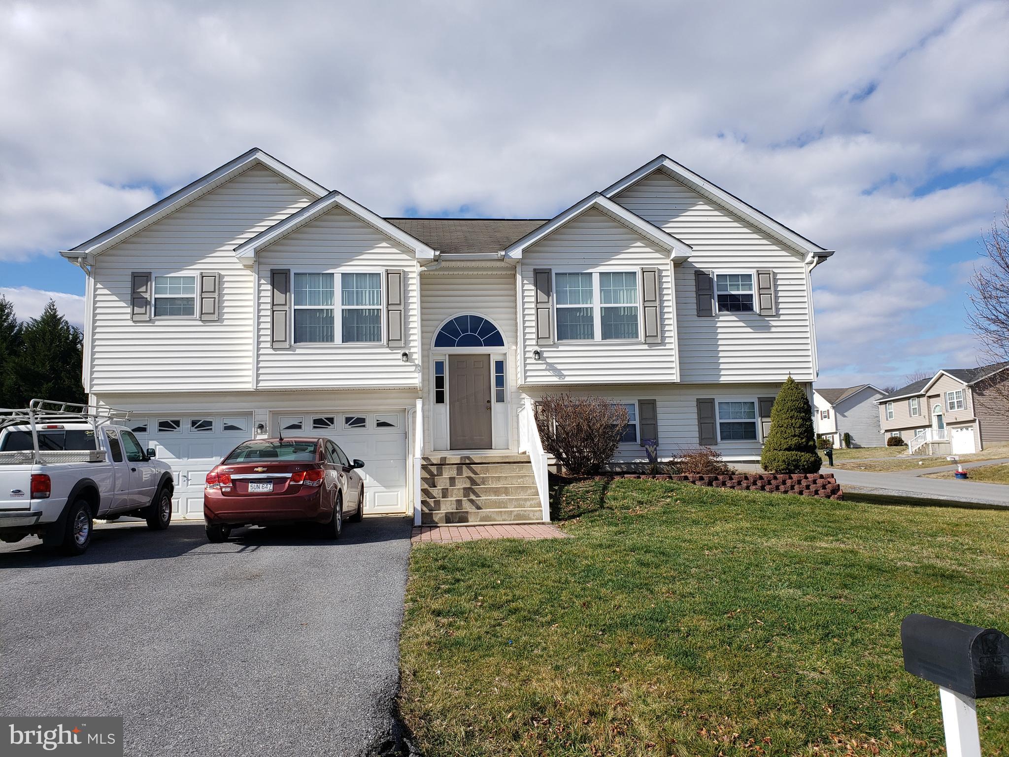 RIDGEFIELD - Residential