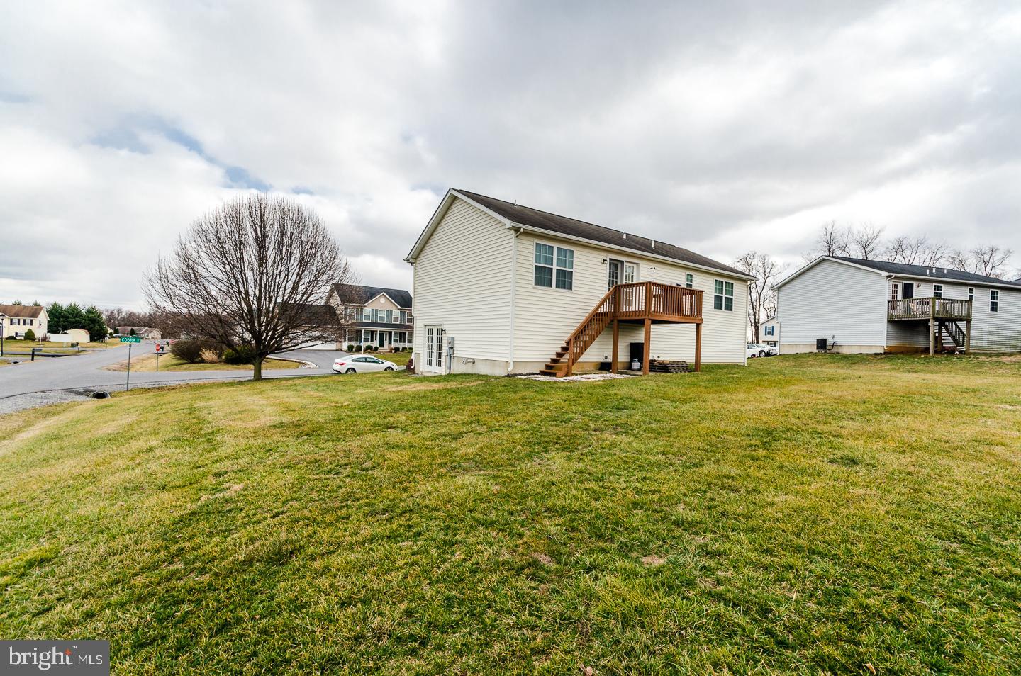 RIDGEFIELD - Residential