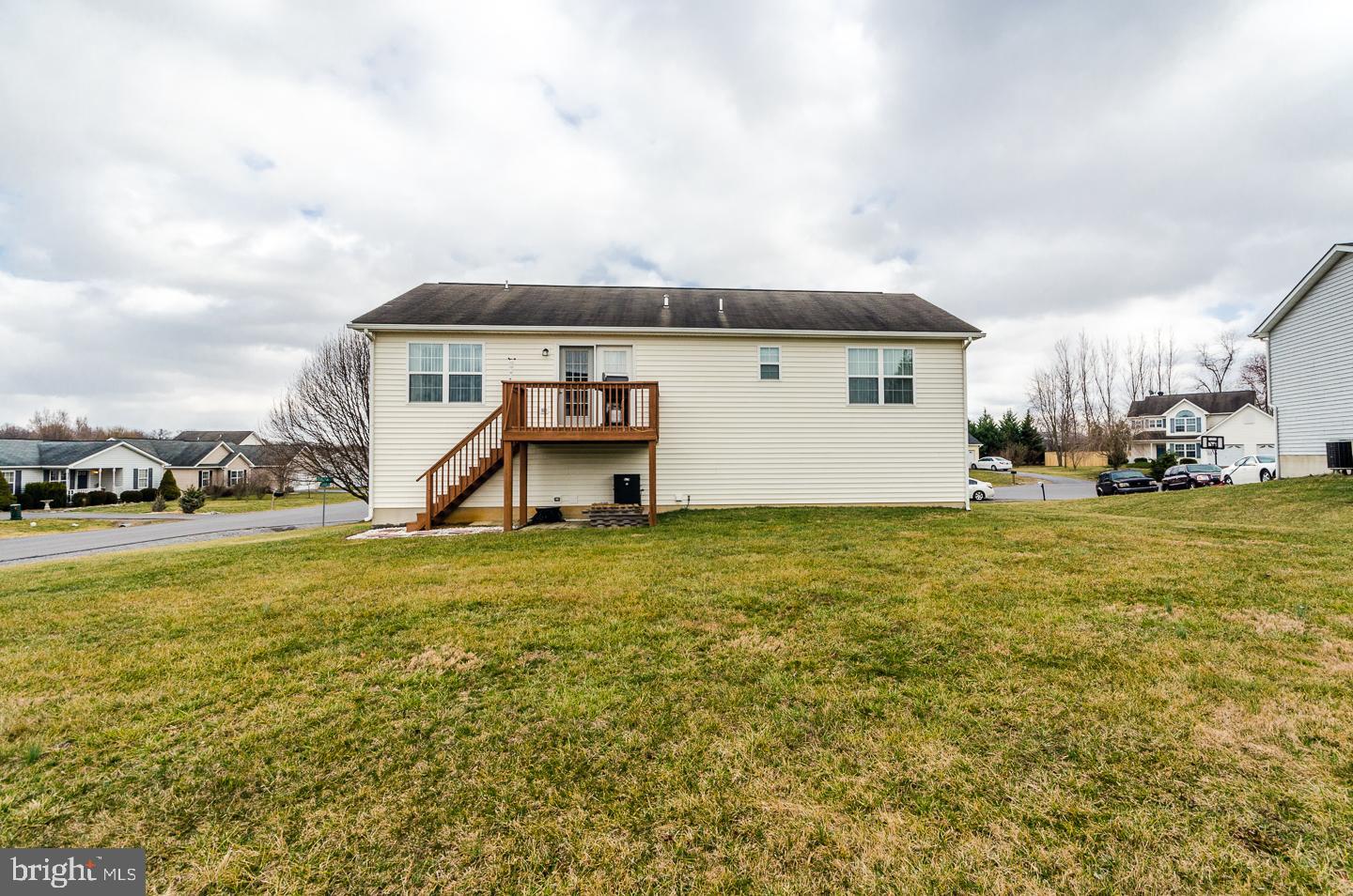 RIDGEFIELD - Residential