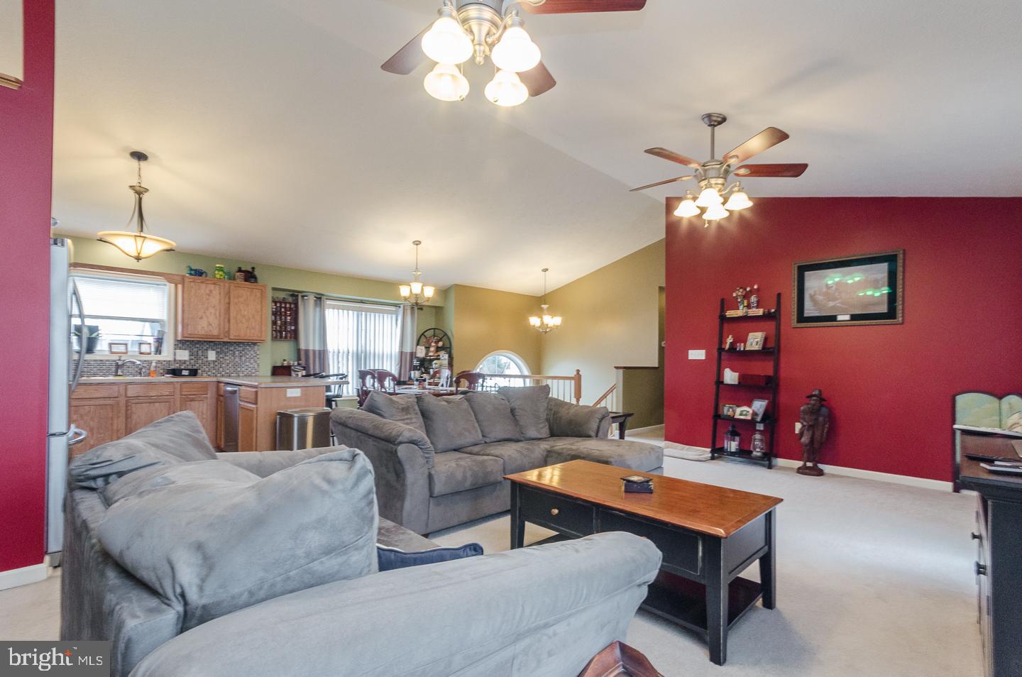 RIDGEFIELD - Residential