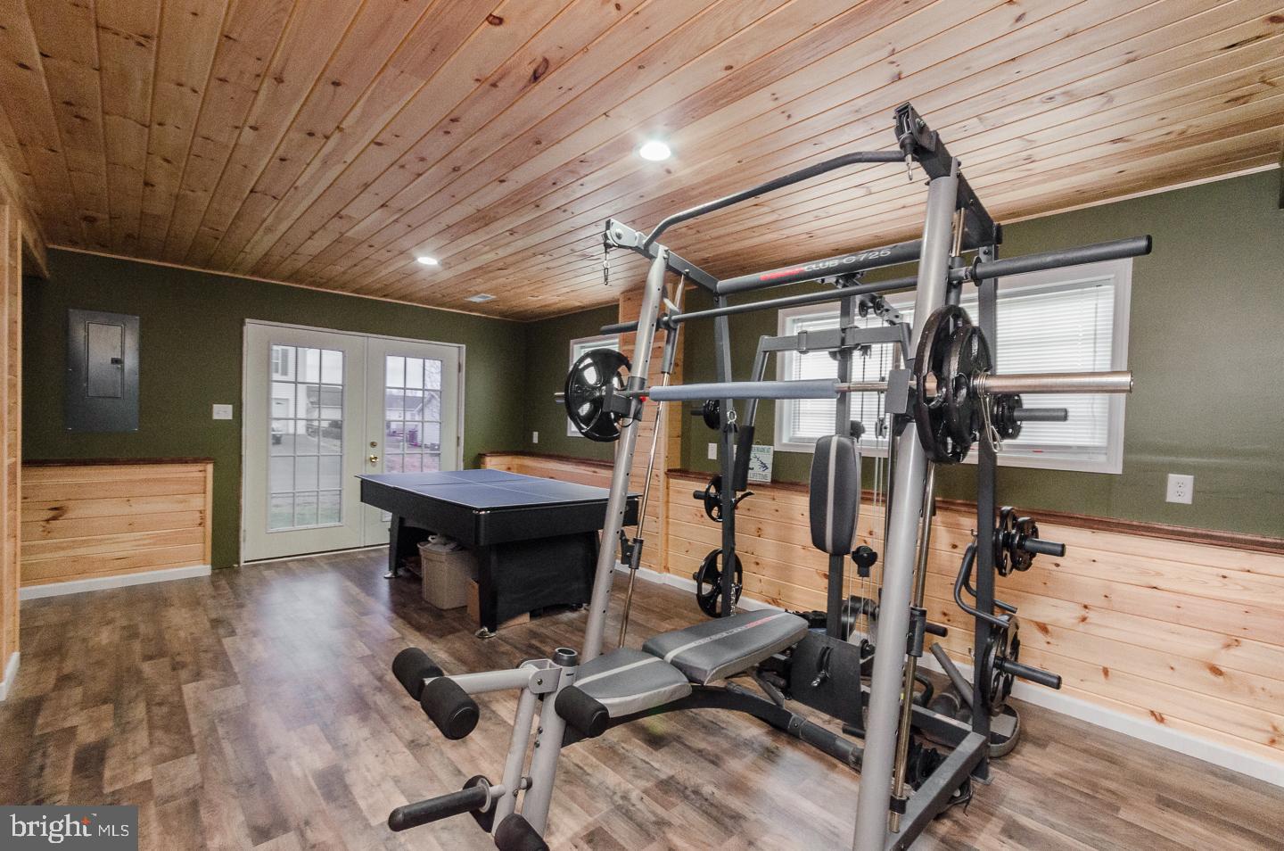 RIDGEFIELD - Residential