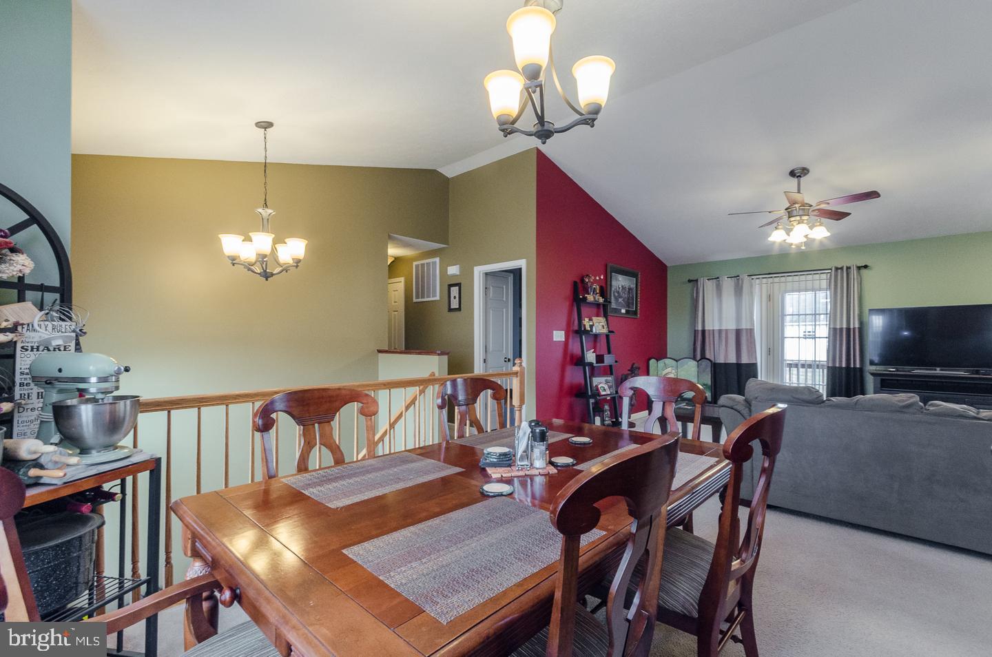 RIDGEFIELD - Residential