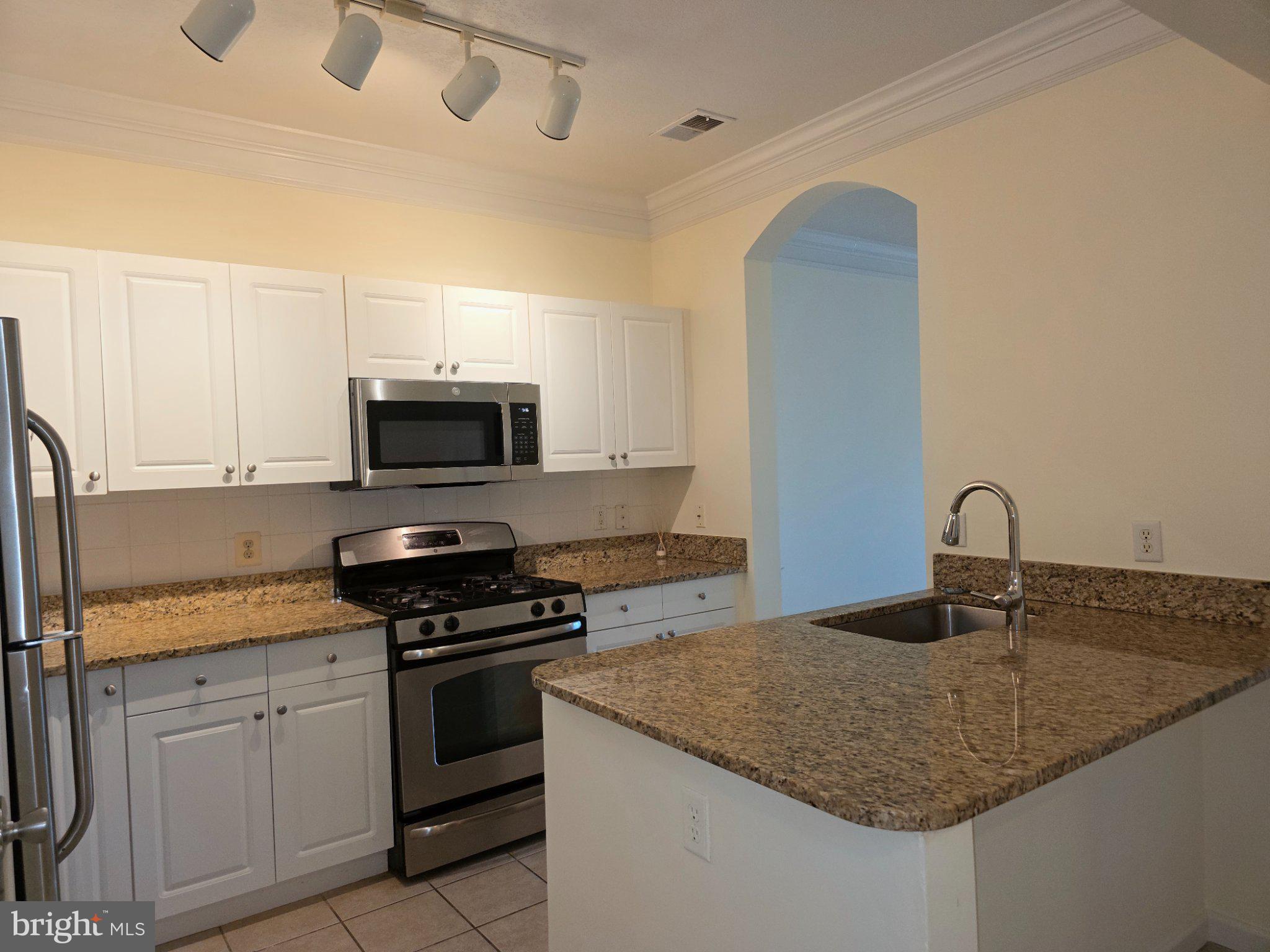 7 BOOTH STREET 308
