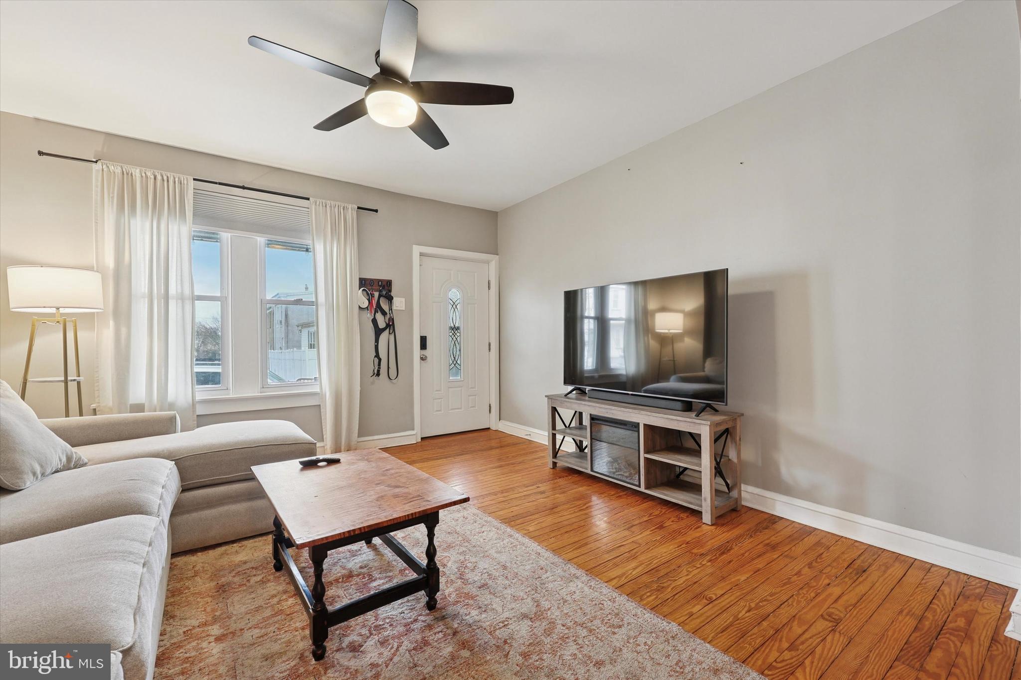 ROXBOROUGH - Residential Lease