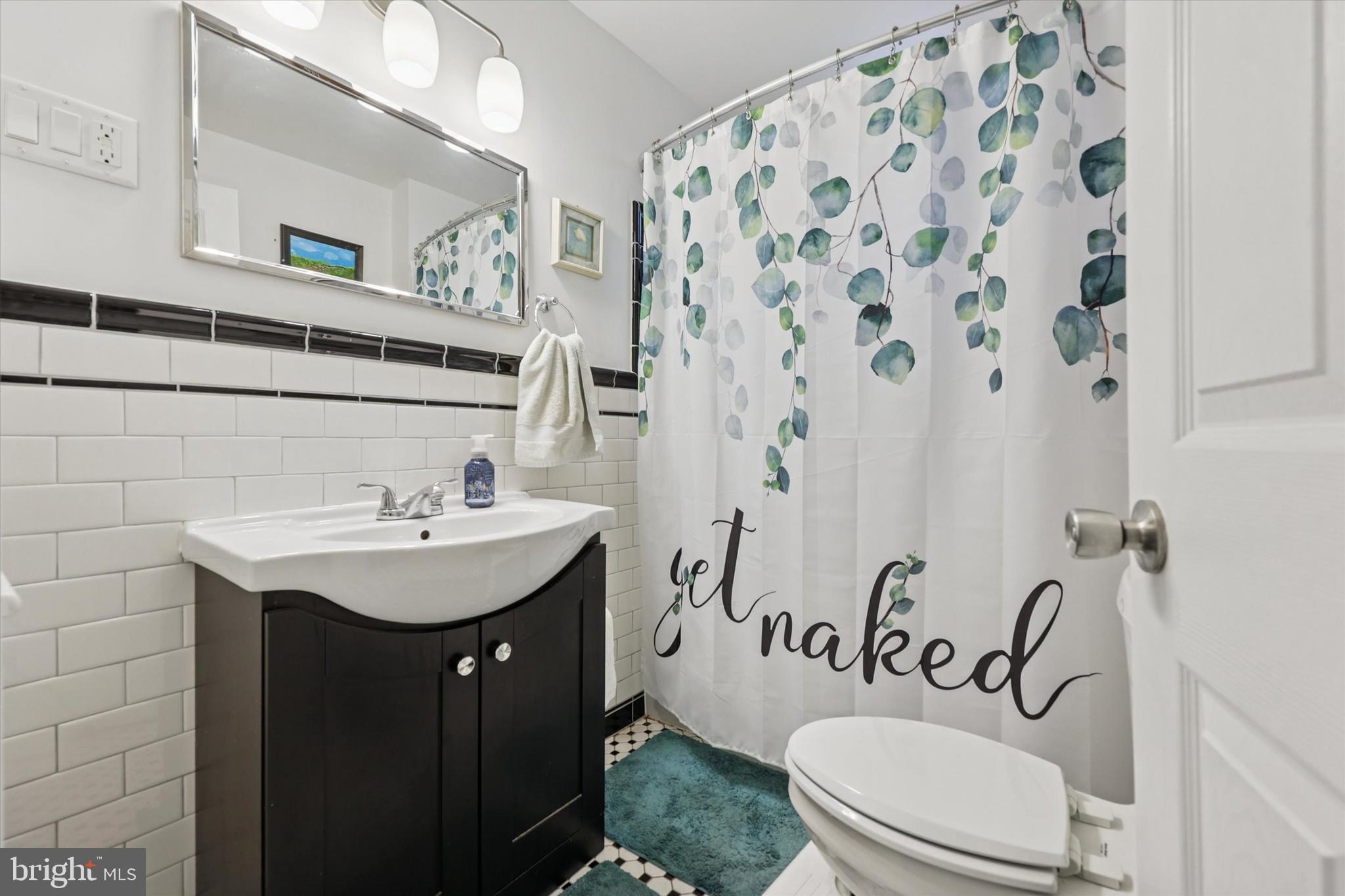 ROXBOROUGH - Residential Lease