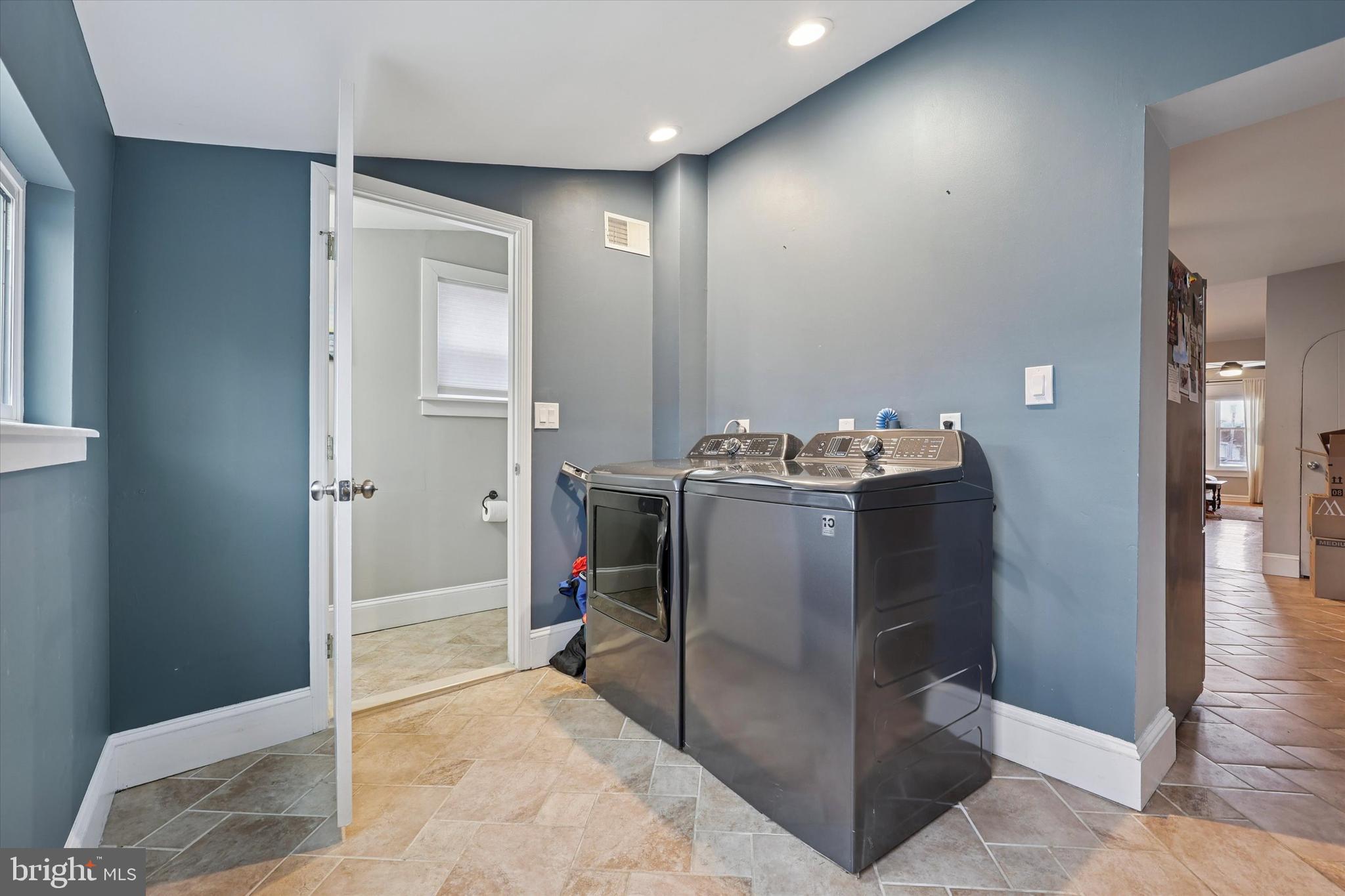 ROXBOROUGH - Residential Lease