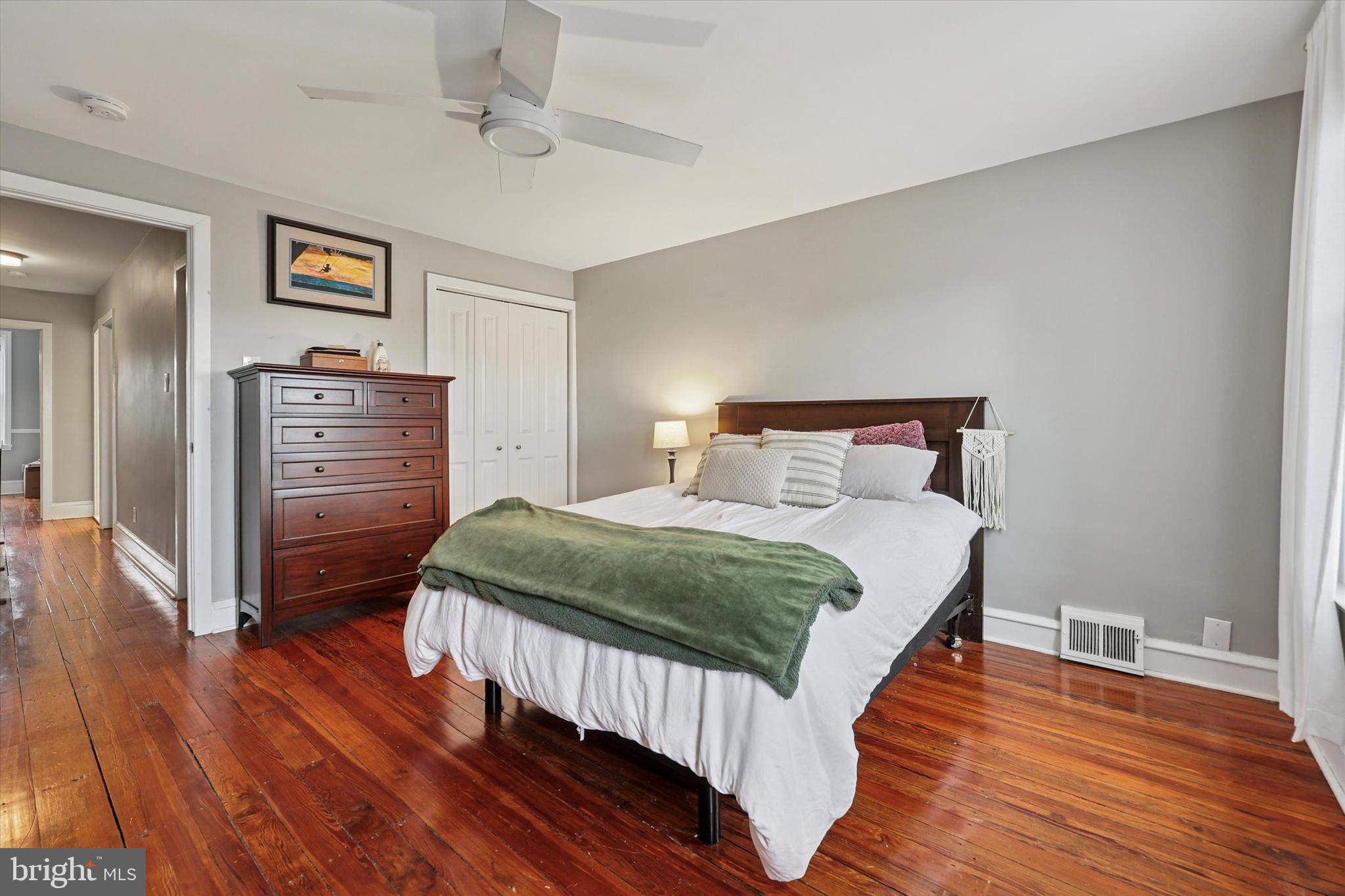 ROXBOROUGH - Residential Lease