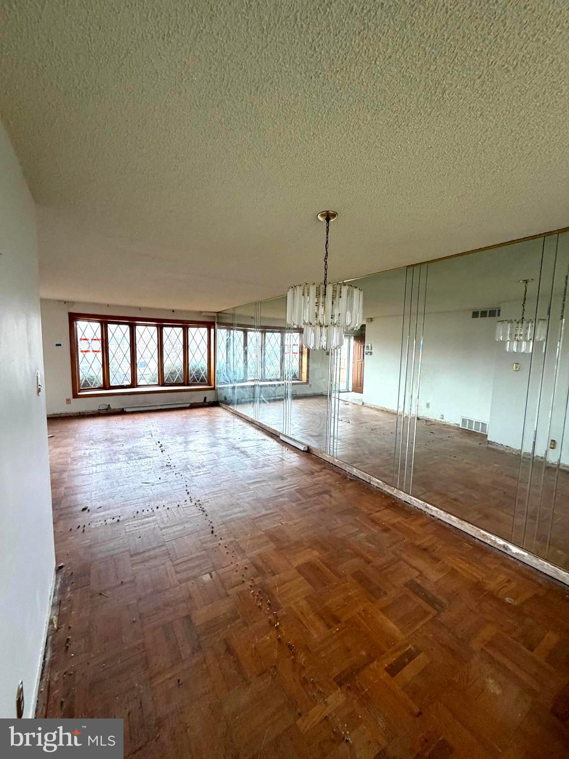 BUSTLETON - Residential