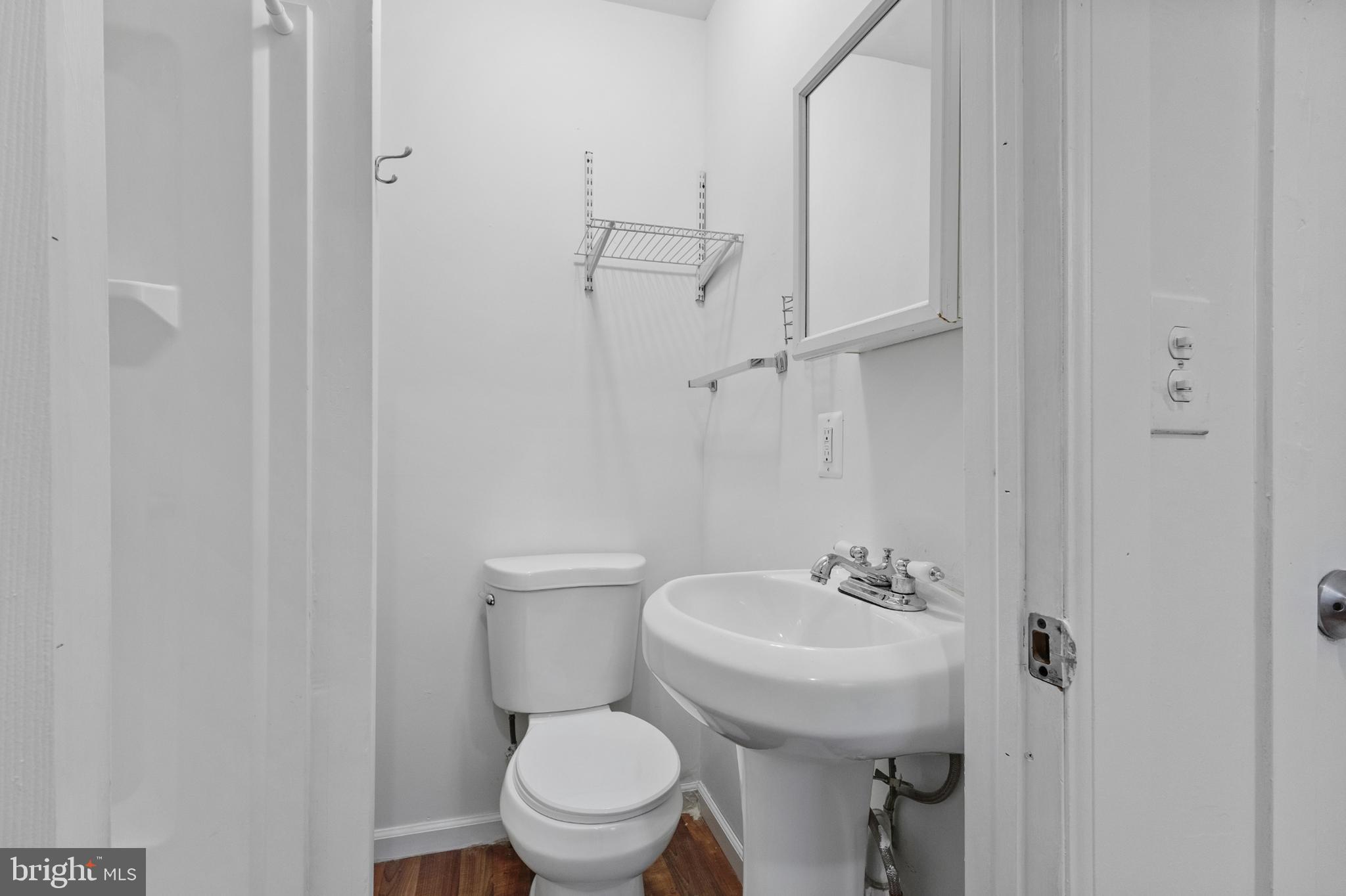 TEMPLE UNIVERSITY - Residential Lease