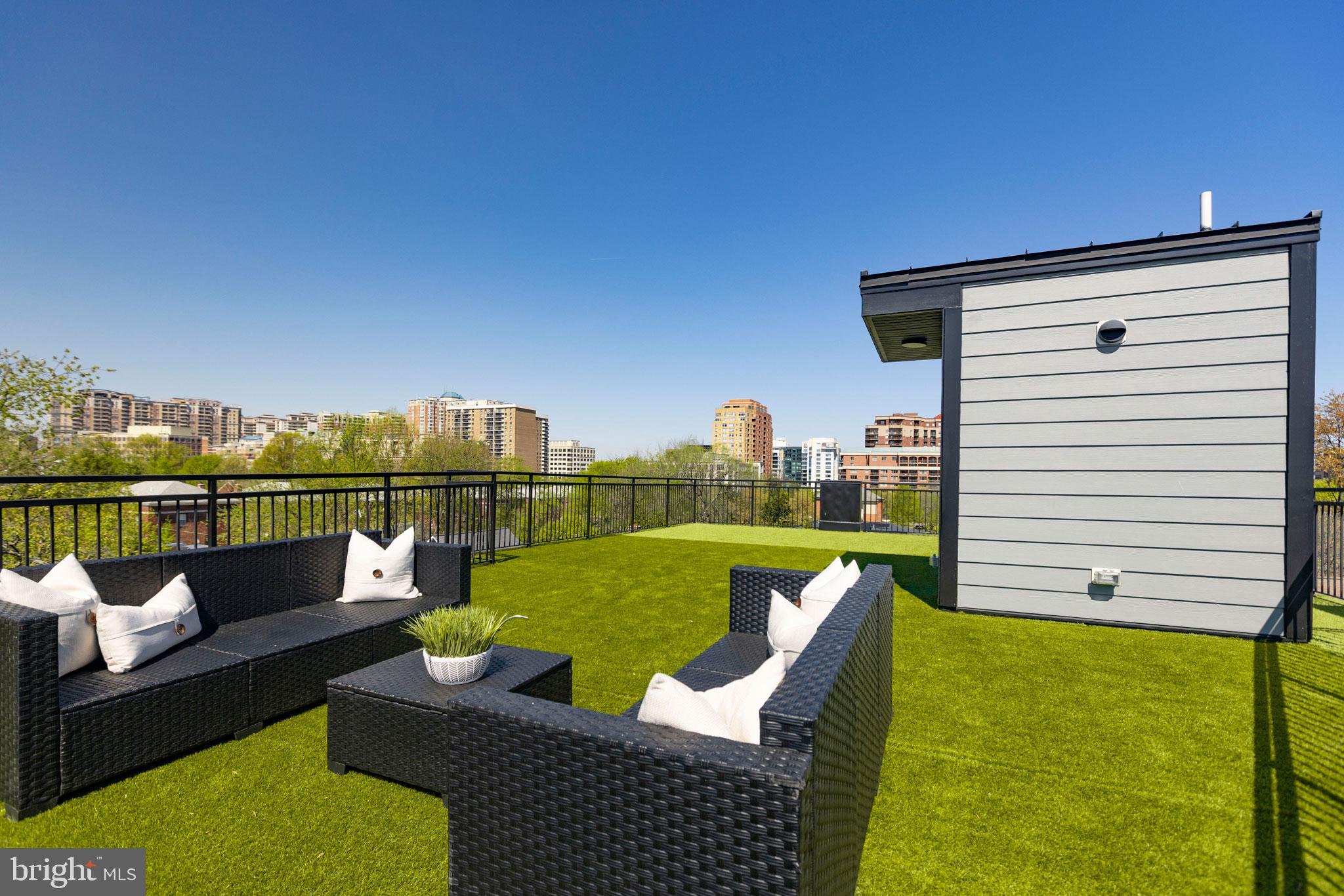 ASHTON HEIGHTS - Residential