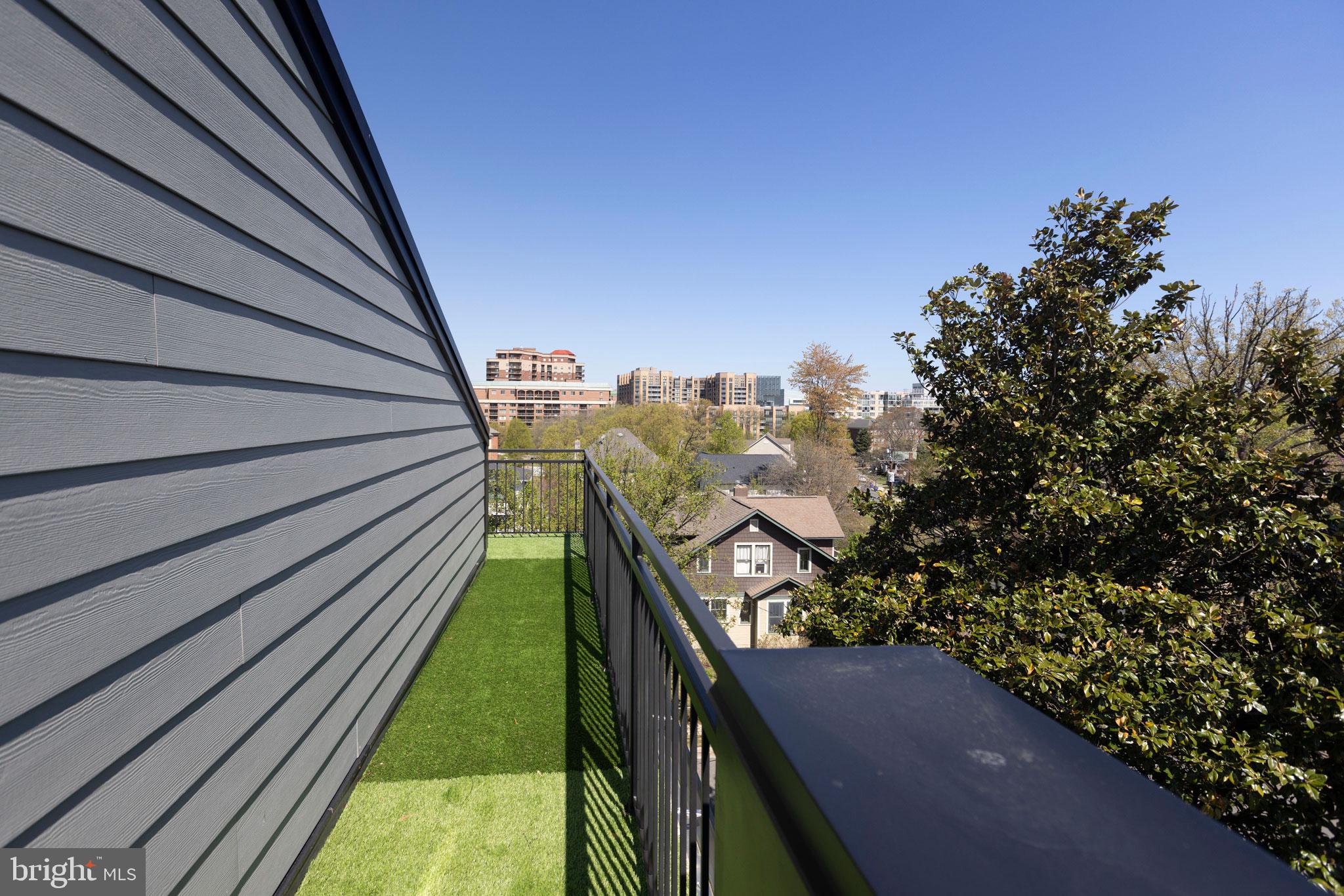 ASHTON HEIGHTS - Residential