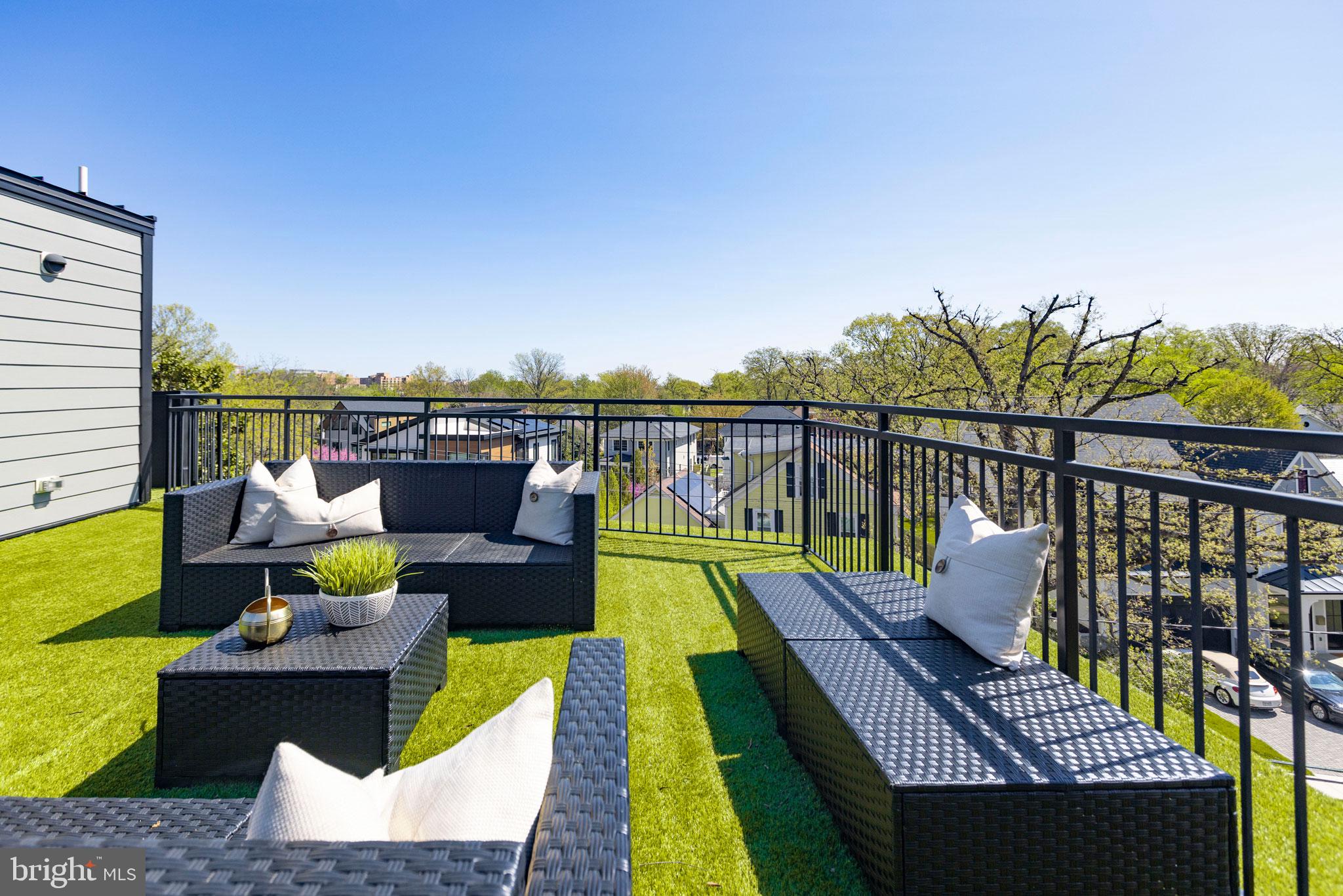 ASHTON HEIGHTS - Residential