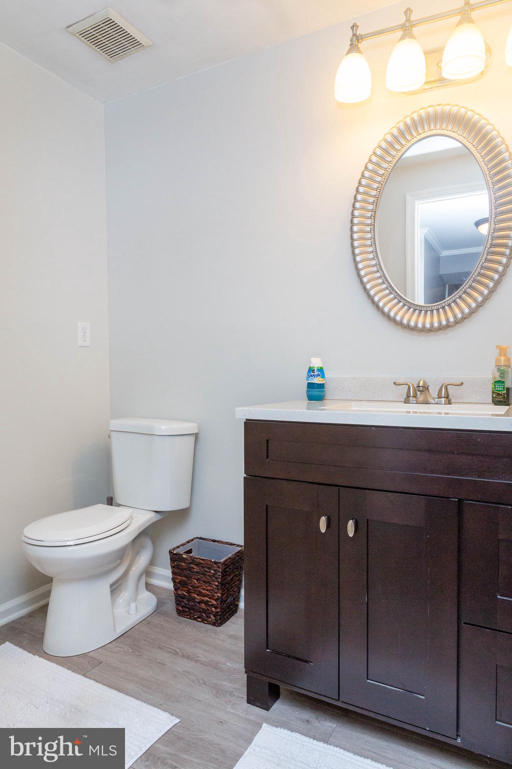 CONSTANT FRIENDSHIP - Residential