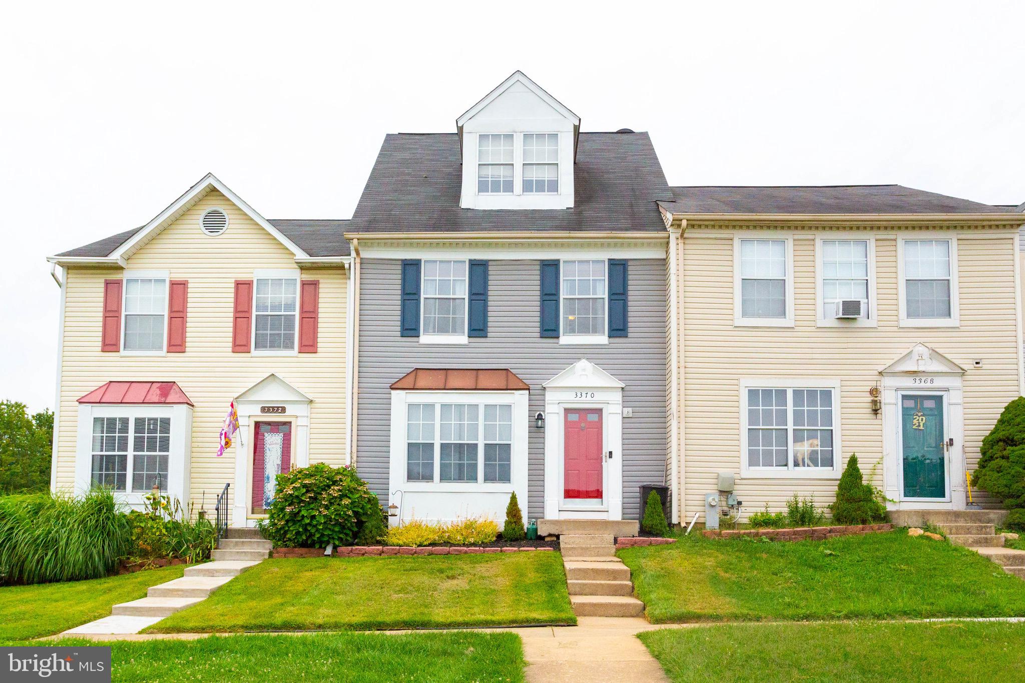 CONSTANT FRIENDSHIP - Residential