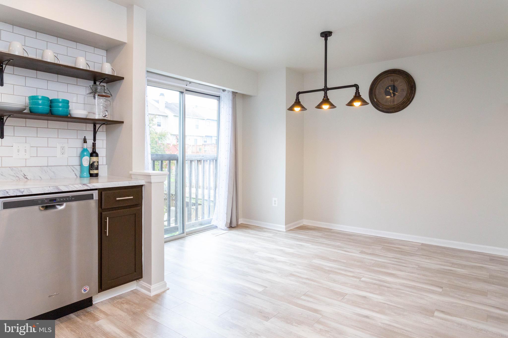 CONSTANT FRIENDSHIP - Residential